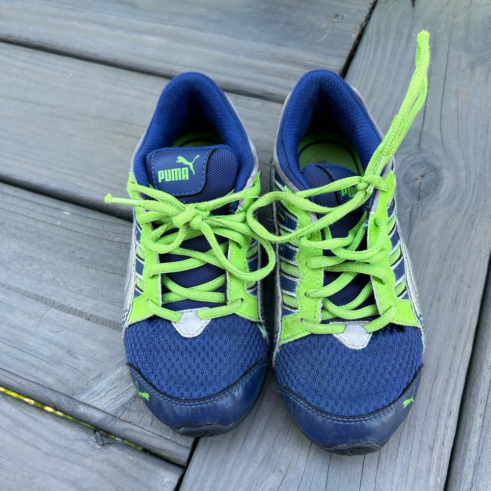 Puma blue and green tennis shoes